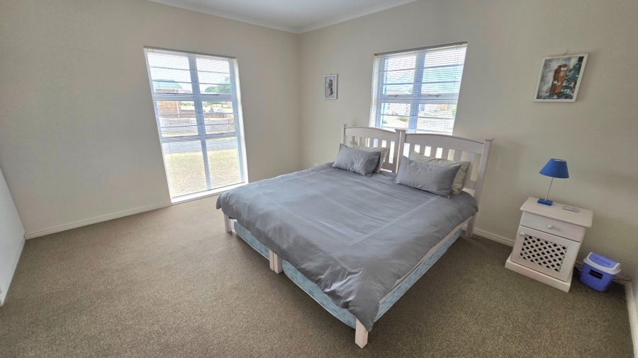 3 Bedroom Property for Sale in Franskraal Western Cape